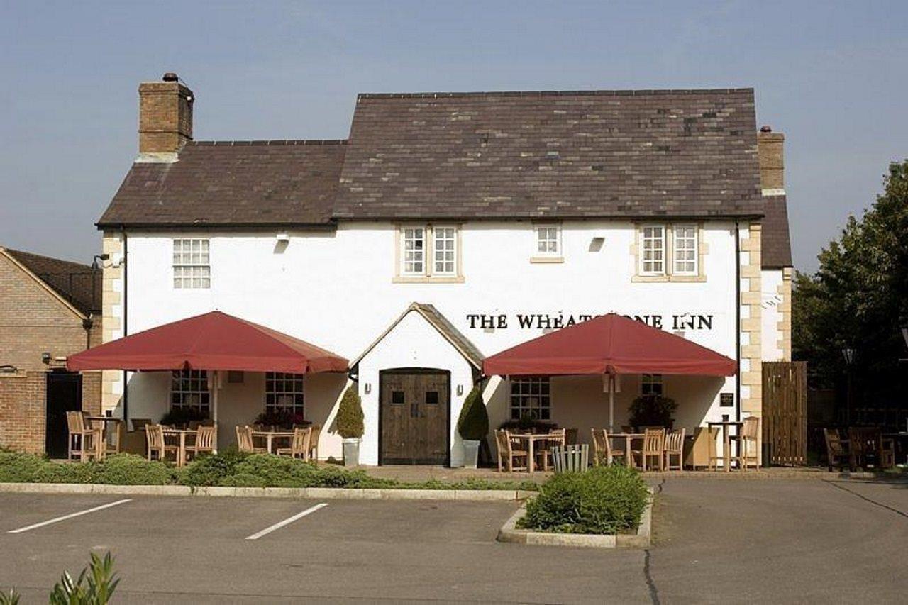 Premier Inn Gloucester Bagian luar foto
